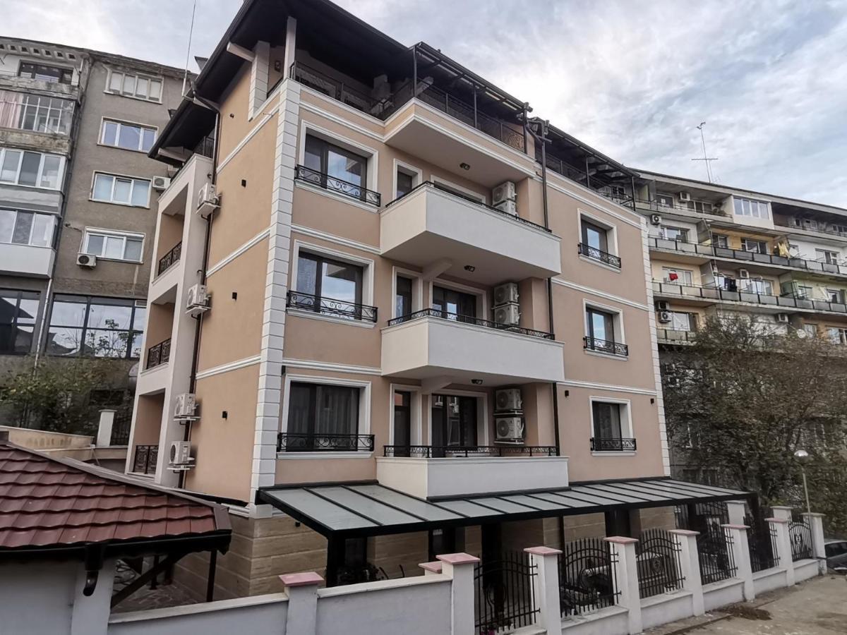 Family Boutique Residence-Free Parking Βελίκο Τίρνοβο Εξωτερικό φωτογραφία